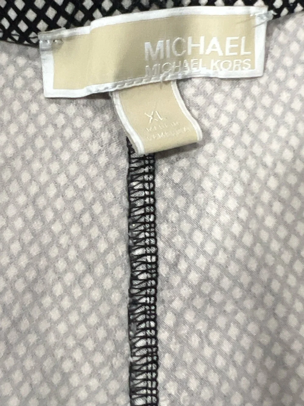 Michael Kors Black and White Patterned cropped Leg Pants. E8